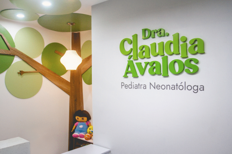 Dra. Claudia Ávalos